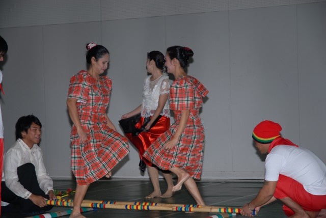 フィリピンバンブーダンス