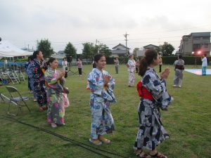 初めての盆踊り、とても上手でした