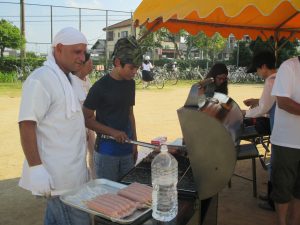 ブラジルのシュラスコやフランクフルトは焼き立て！